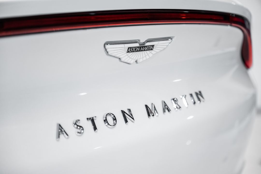 2023 Aston Martin DBX