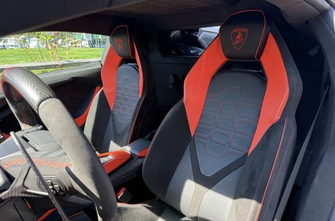 2024 Lamborghini Revuelto