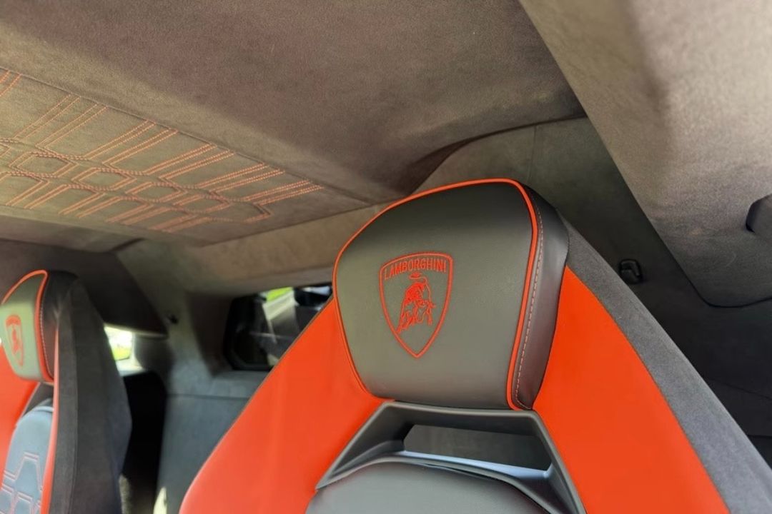 2024 Lamborghini Revuelto