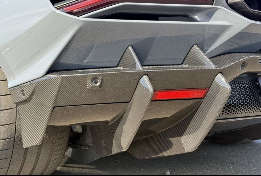 2024 Lamborghini Revuelto