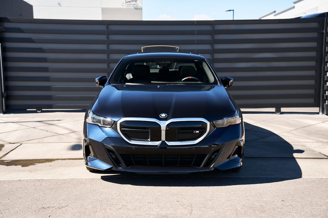 2024 BMW i5