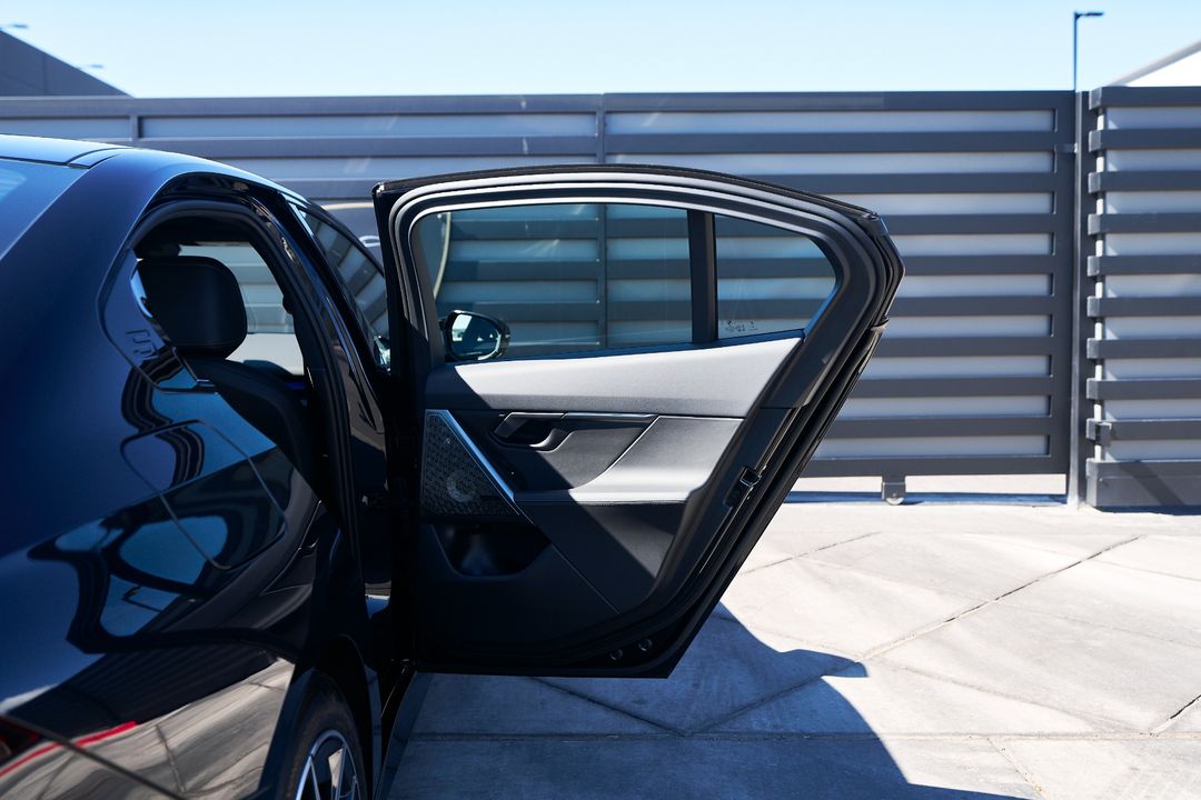 2024 BMW i5