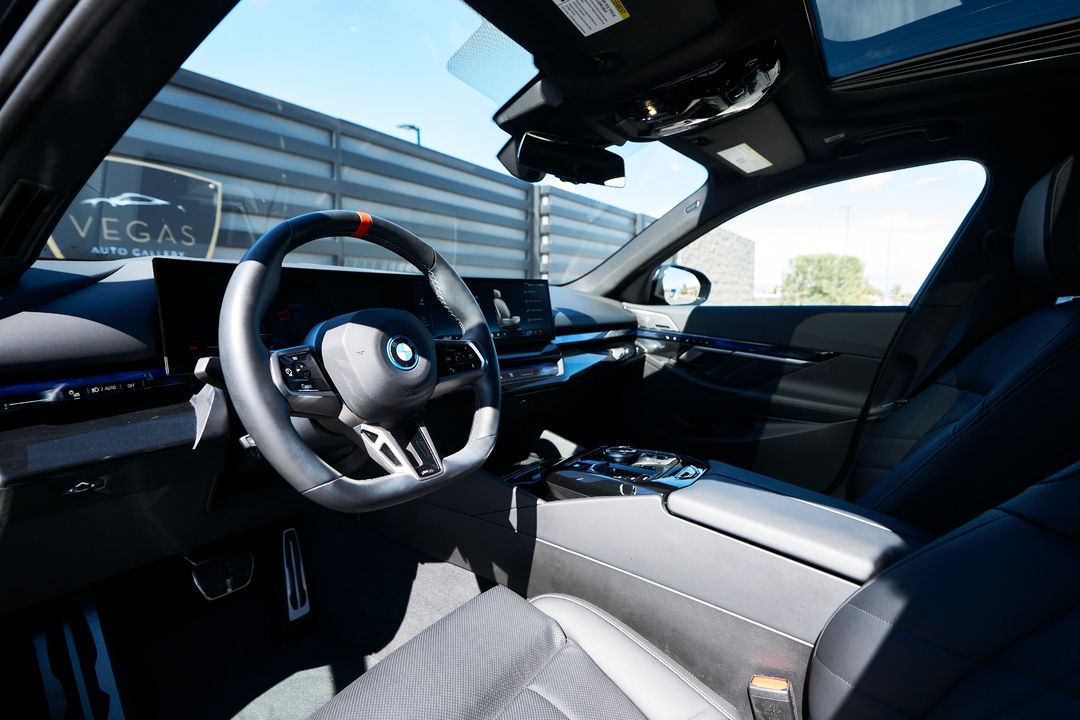 2024 BMW i5