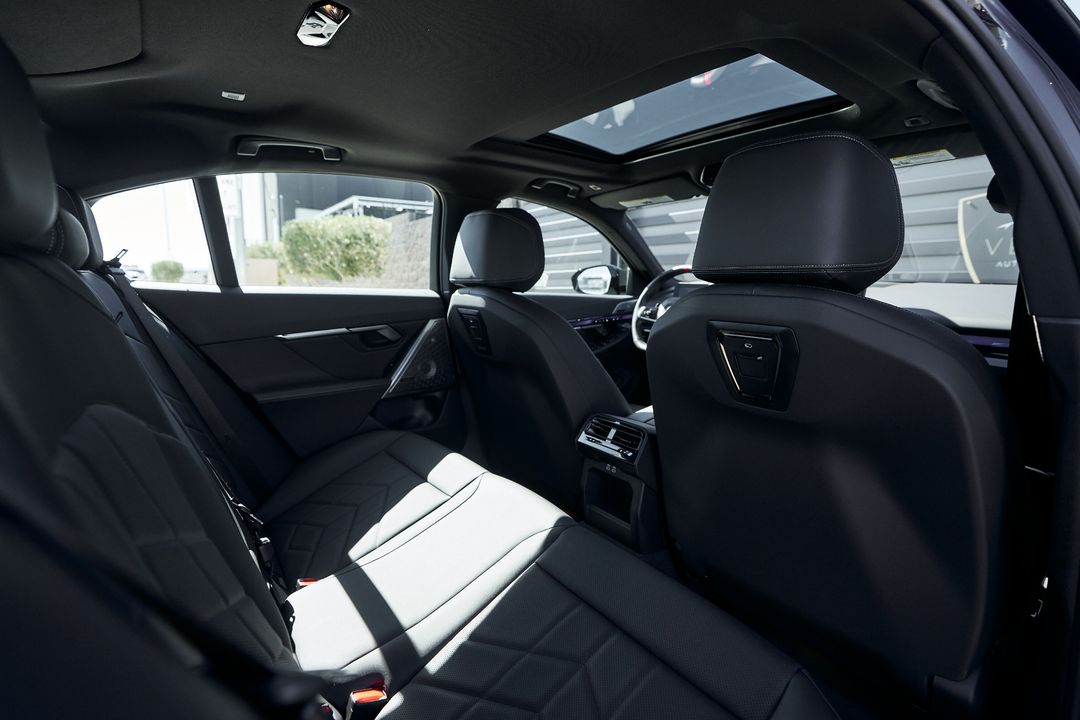 2024 BMW i5