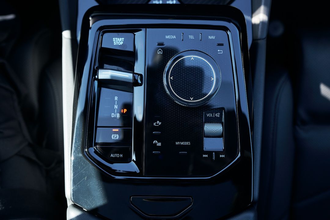 2024 BMW i5