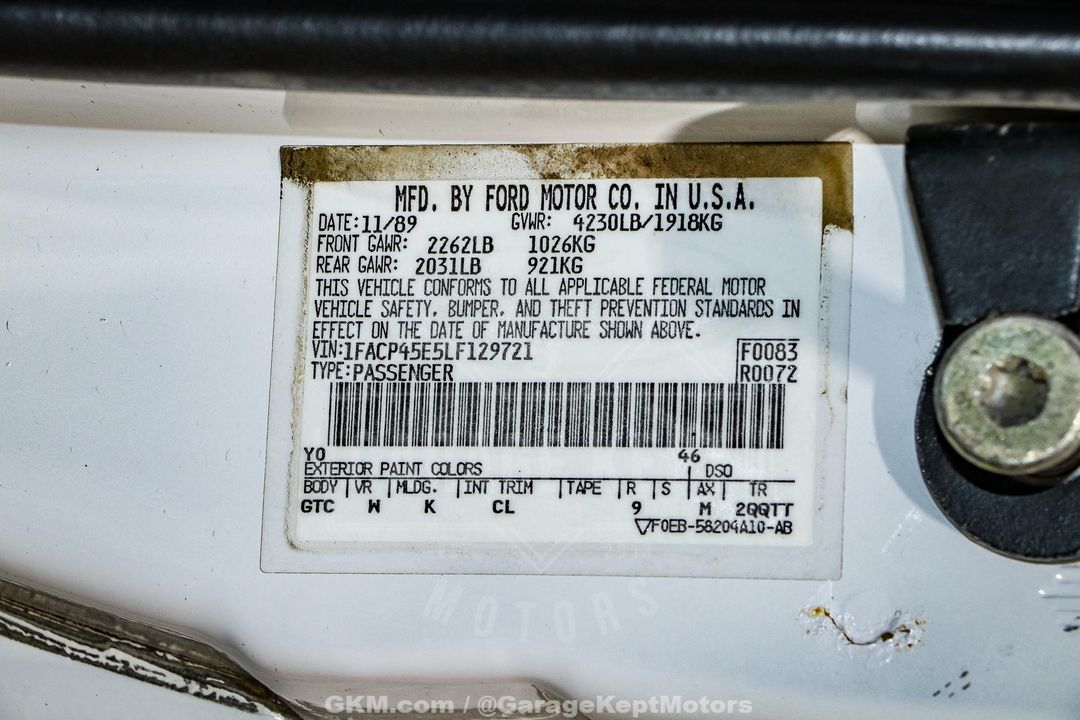 1990 Ford Mustang