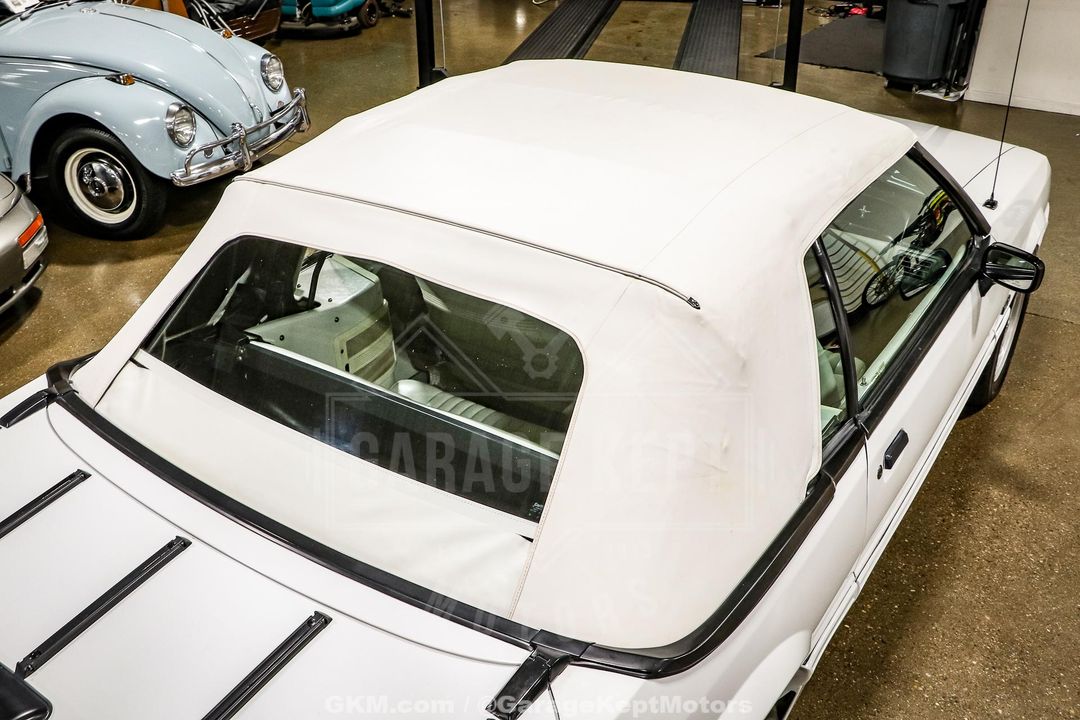 1990 Ford Mustang
