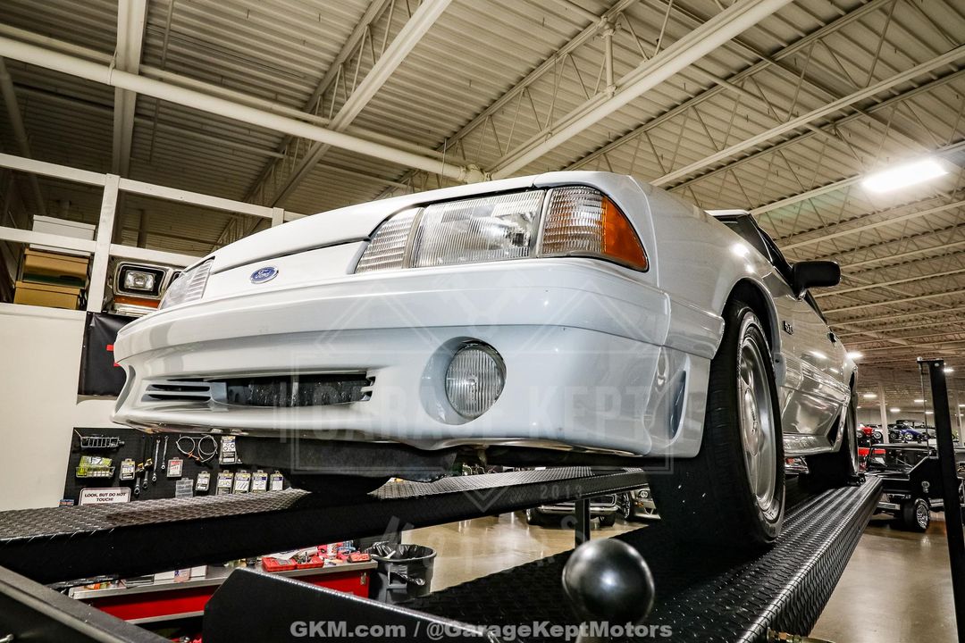 1990 Ford Mustang
