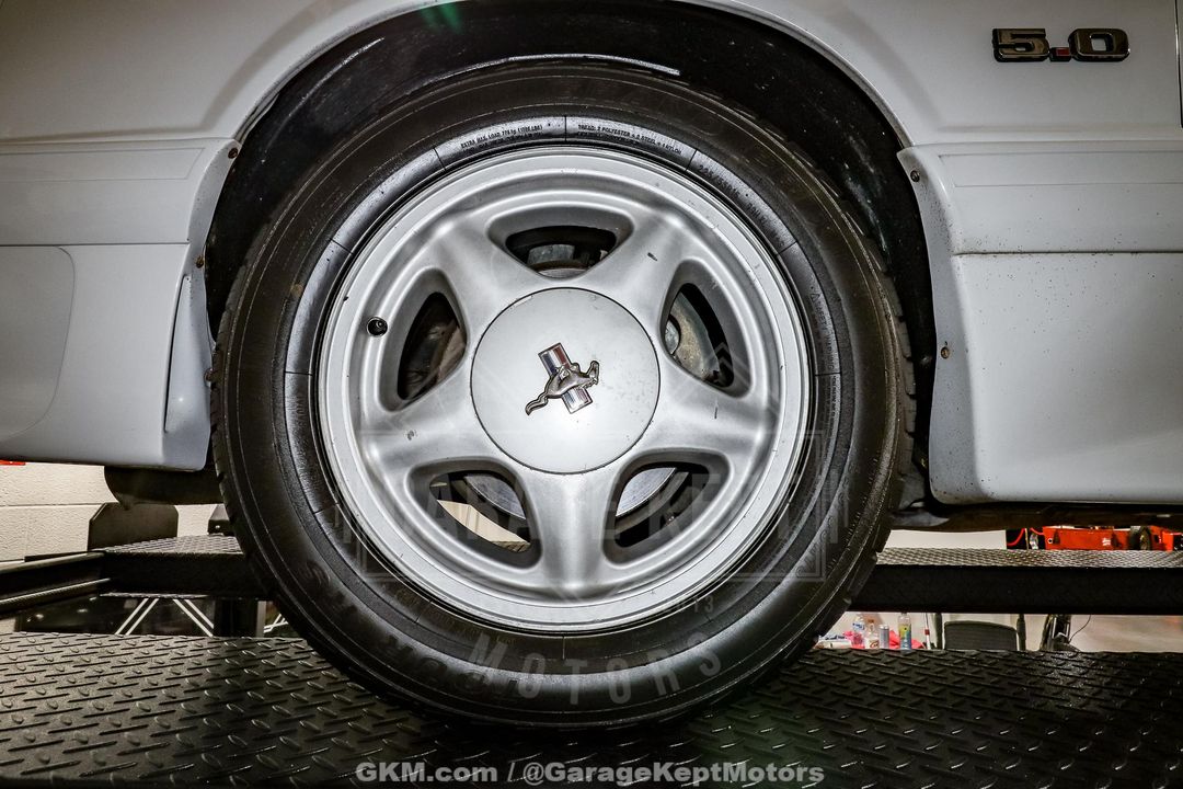1990 Ford Mustang