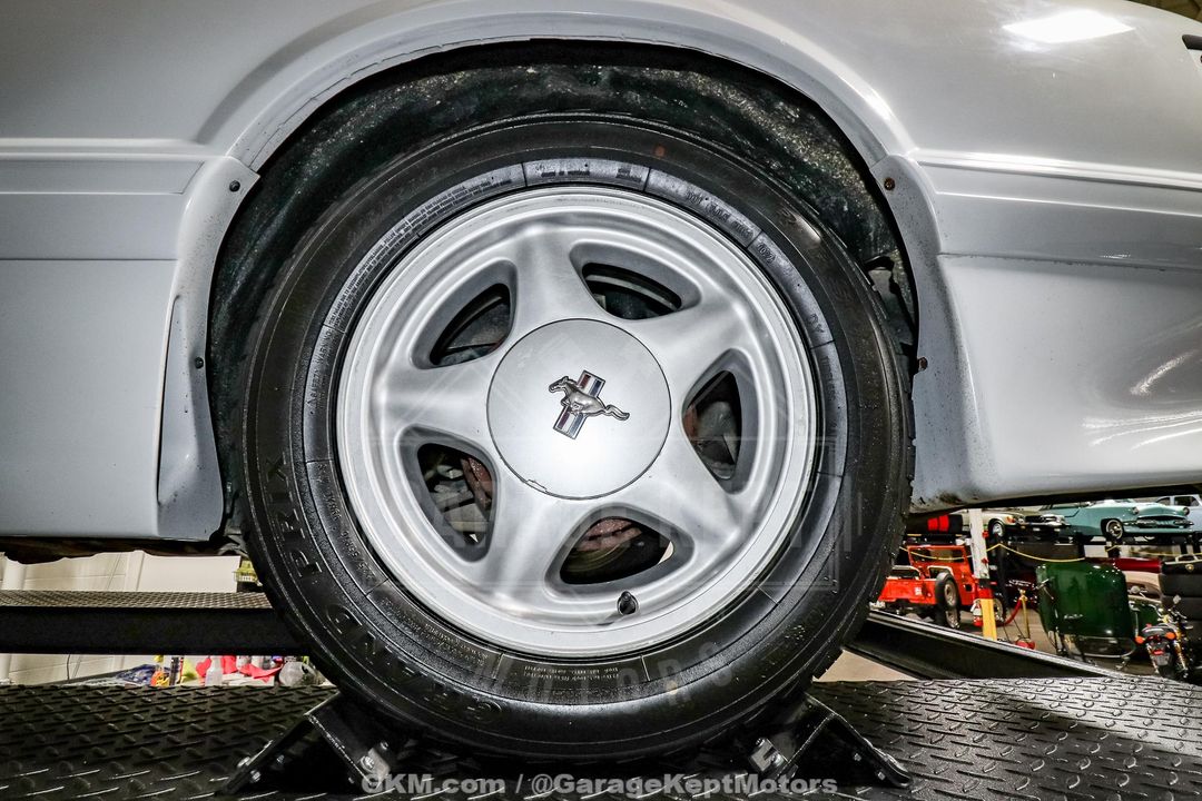 1990 Ford Mustang