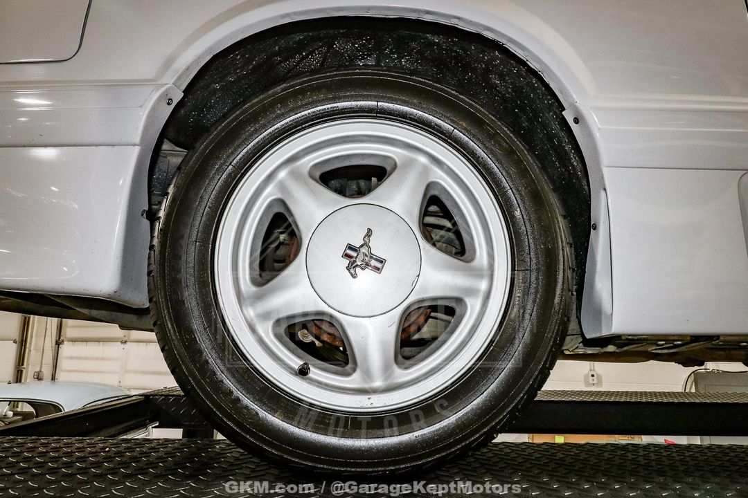 1990 Ford Mustang