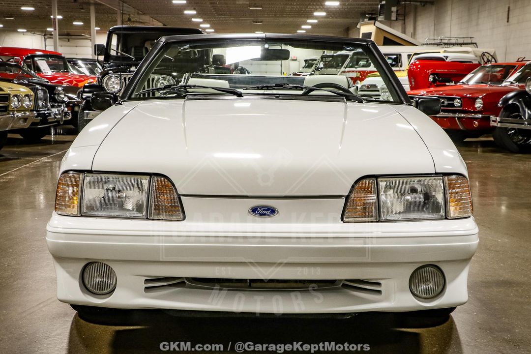 1990 Ford Mustang