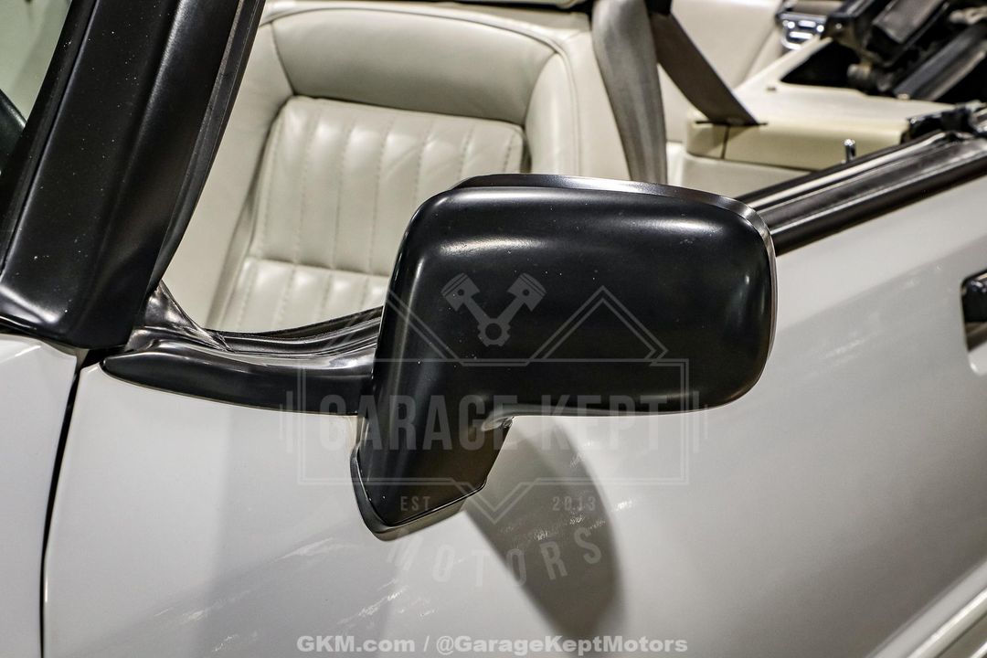 1990 Ford Mustang