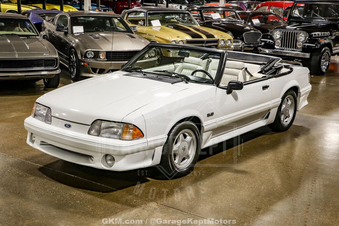 1990 Ford Mustang