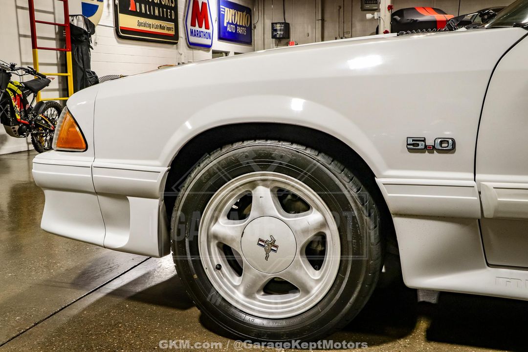1990 Ford Mustang