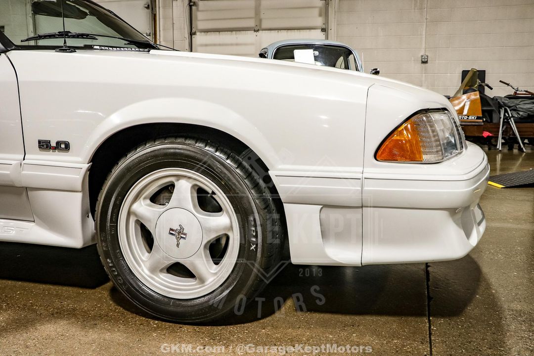 1990 Ford Mustang