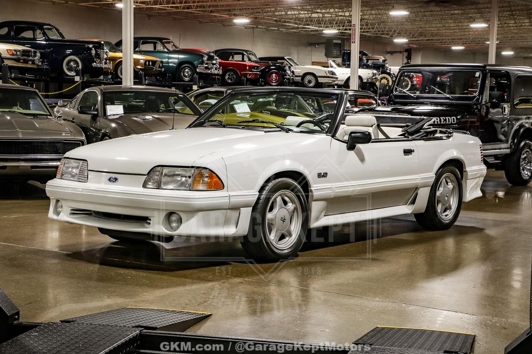 1990 Ford Mustang