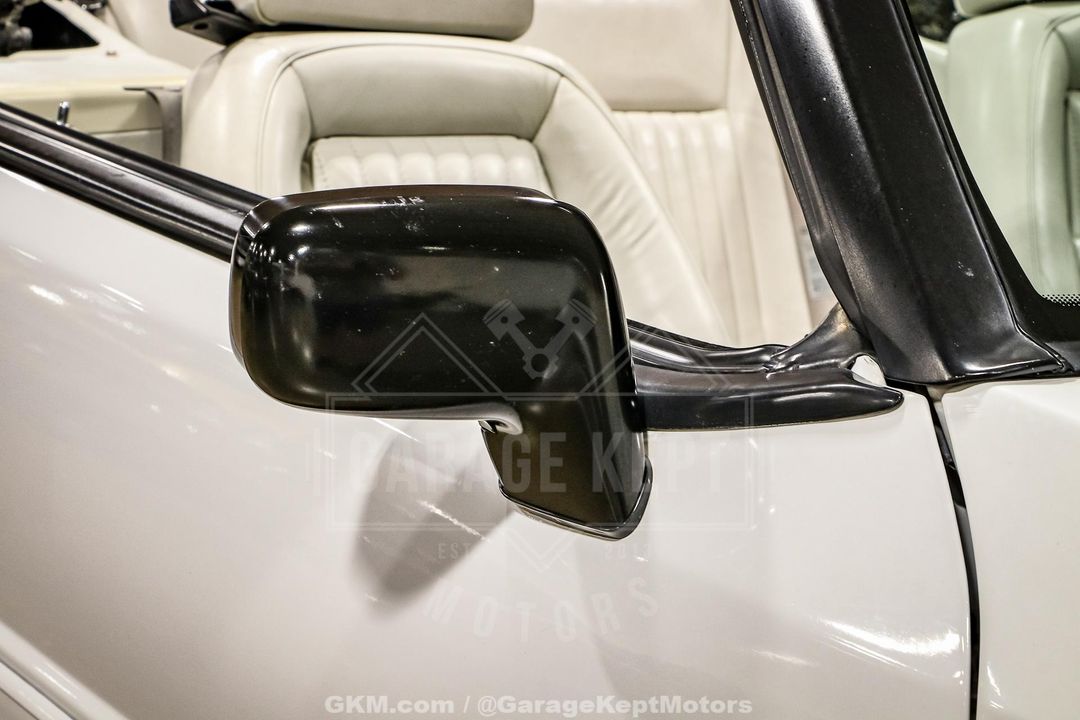 1990 Ford Mustang