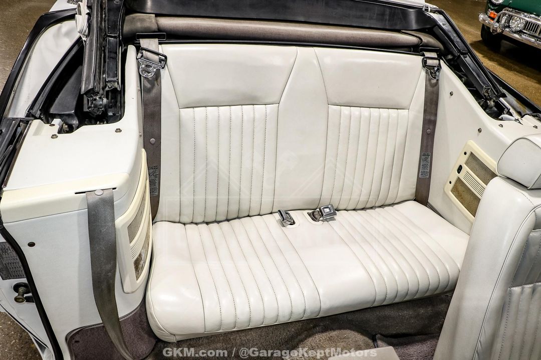 1990 Ford Mustang