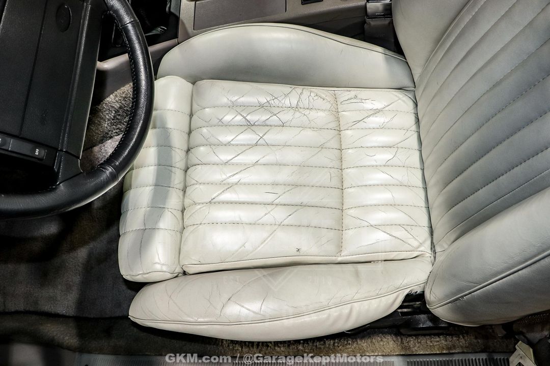 1990 Ford Mustang
