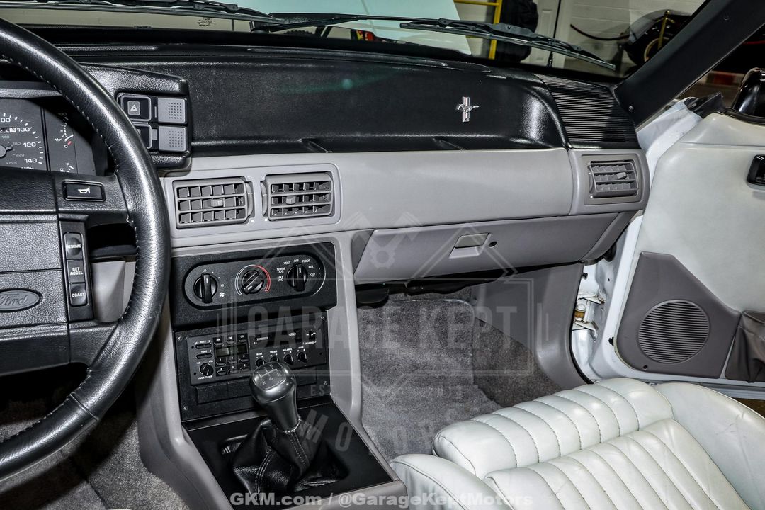 1990 Ford Mustang