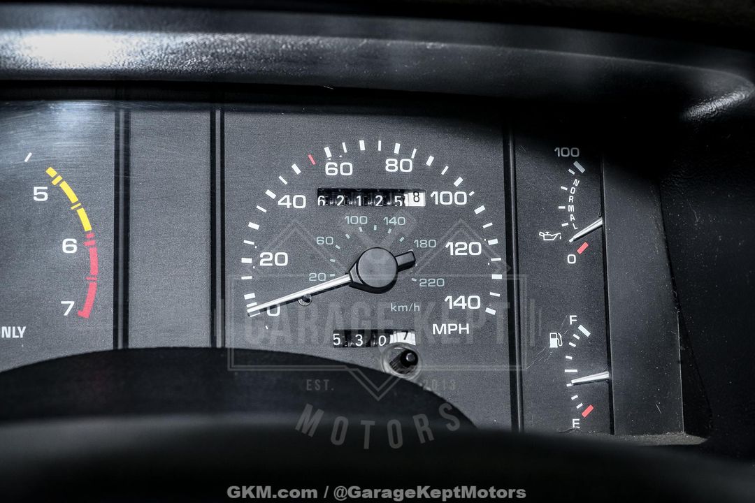 1990 Ford Mustang