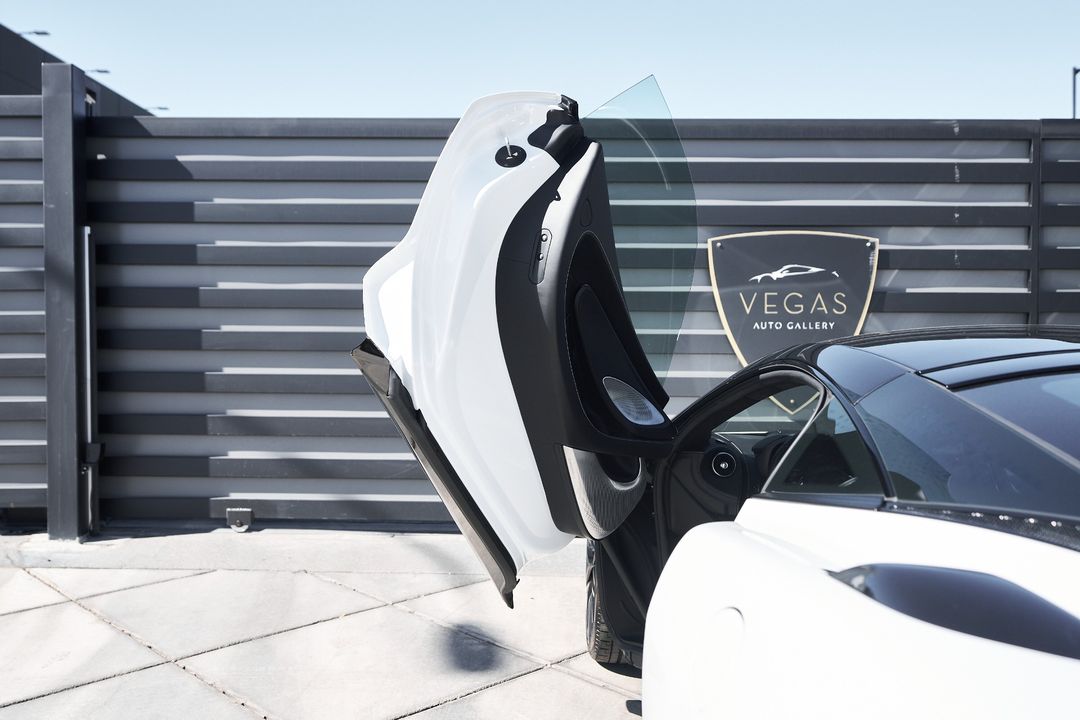 2025 McLaren GTS