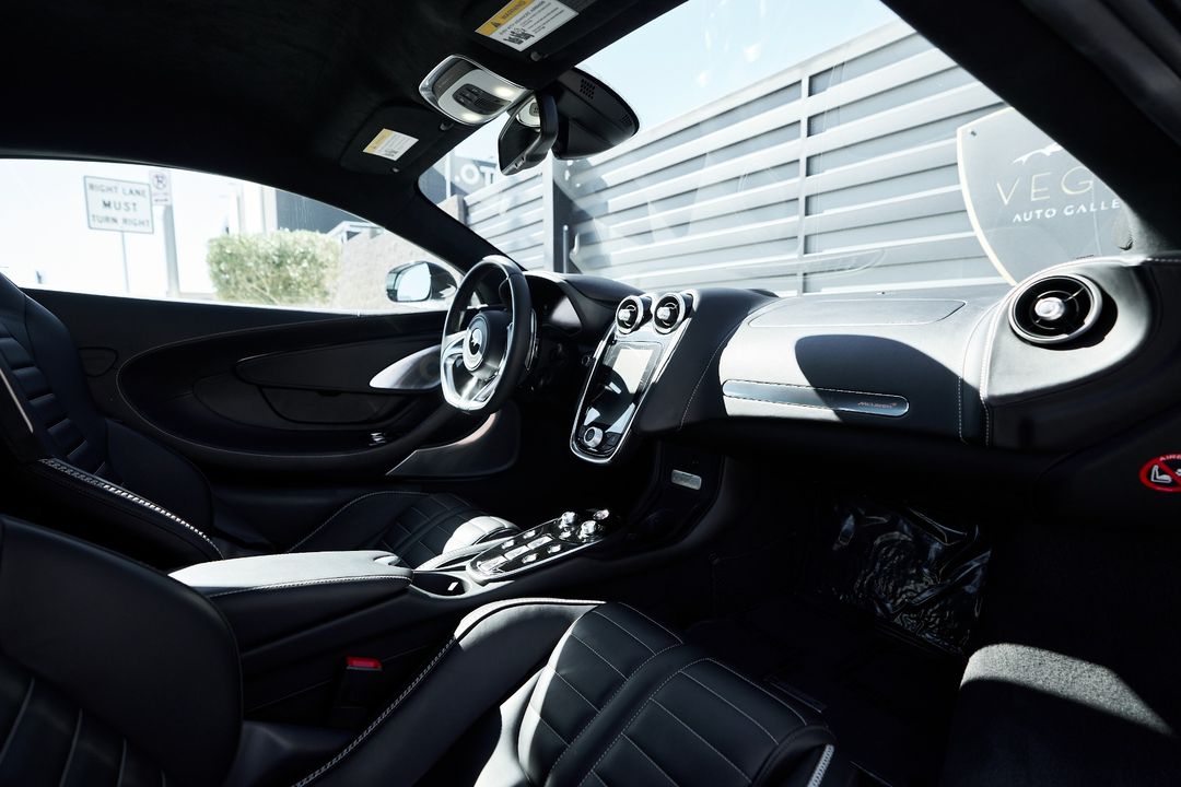 2025 McLaren GTS