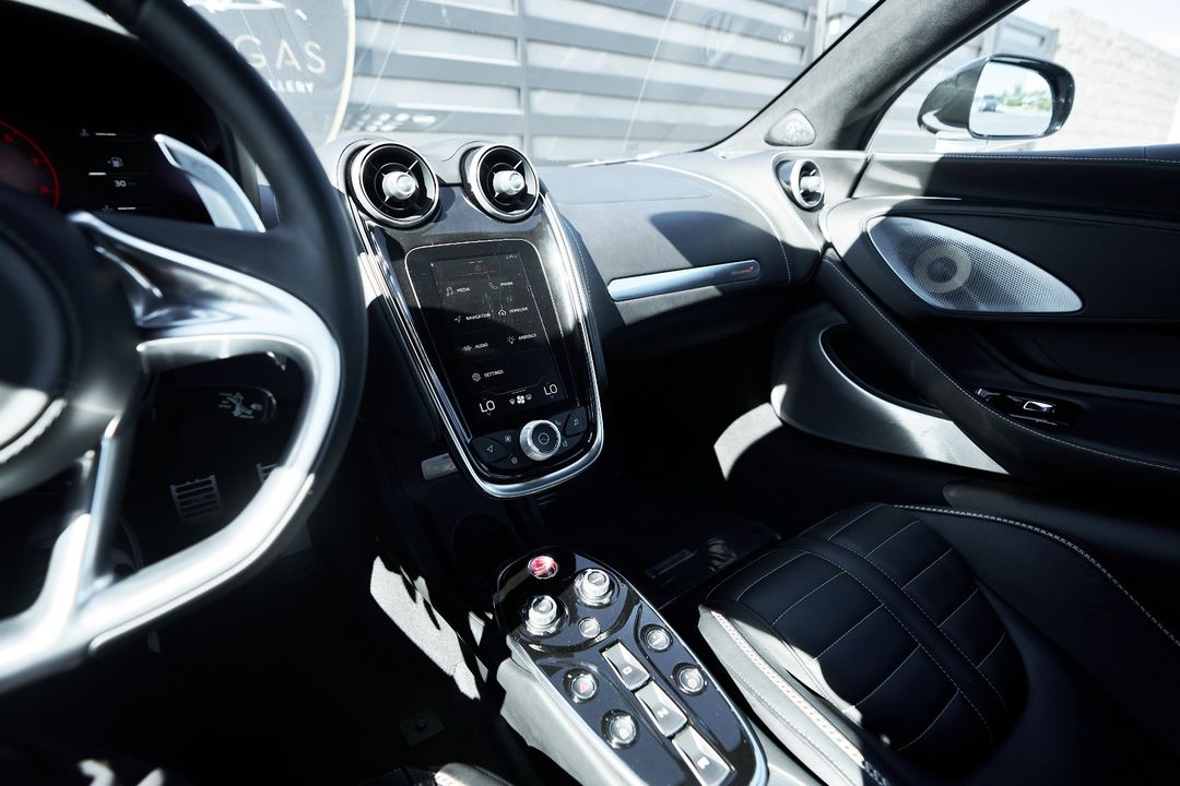 2025 McLaren GTS