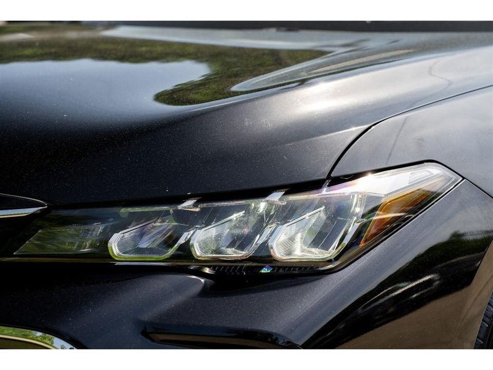 2020 Toyota Avalon Hybrid