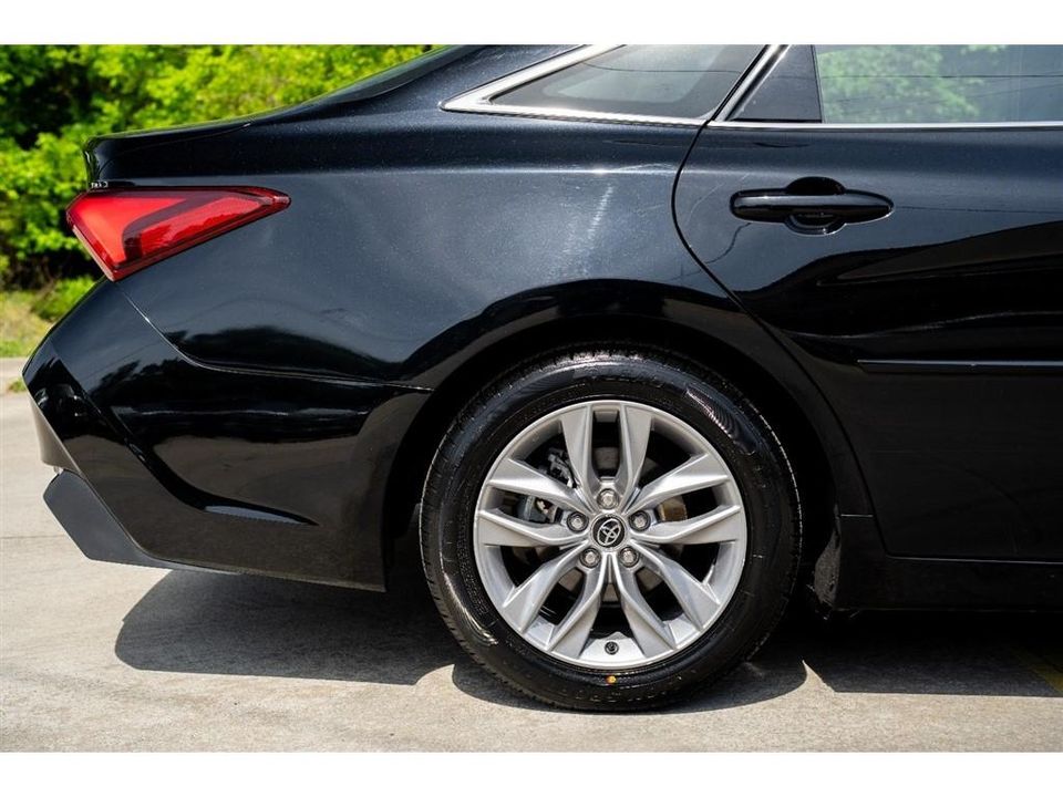 2020 Toyota Avalon Hybrid