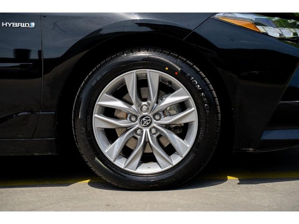 2020 Toyota Avalon Hybrid