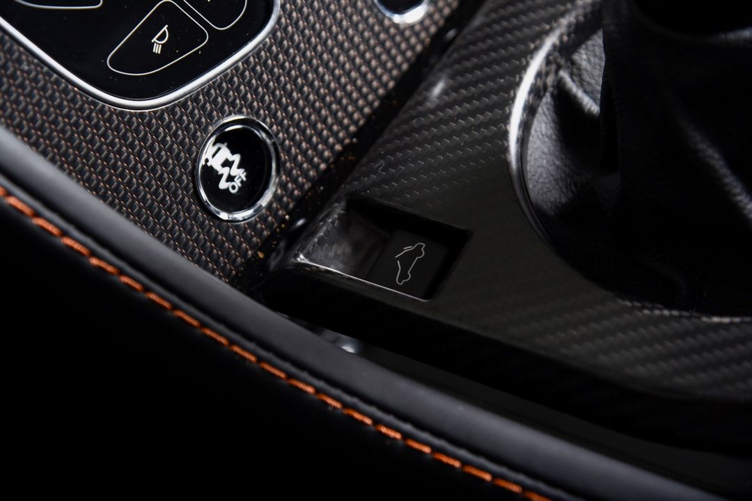 2017 Aston Martin V12 Vantage S