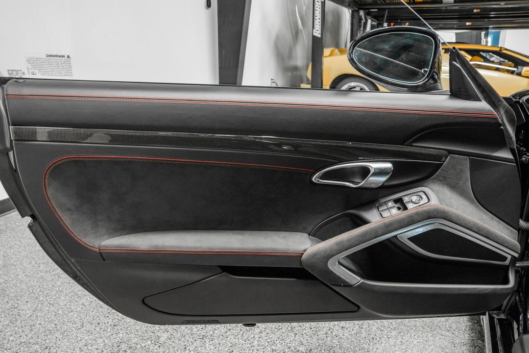 2025 Porsche 718 Cayman