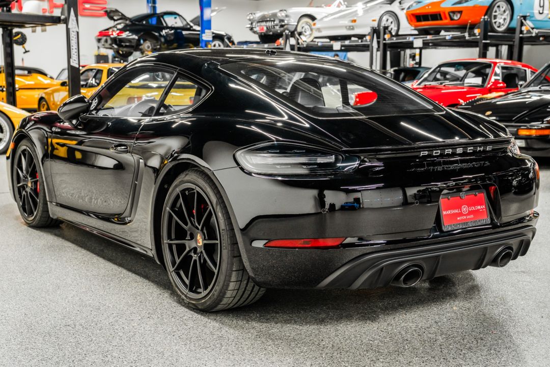 2025 Porsche 718 Cayman