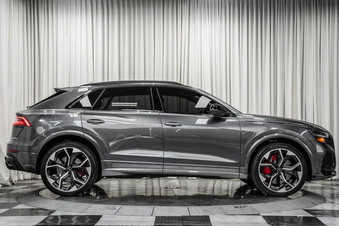 2024 Audi RS Q8