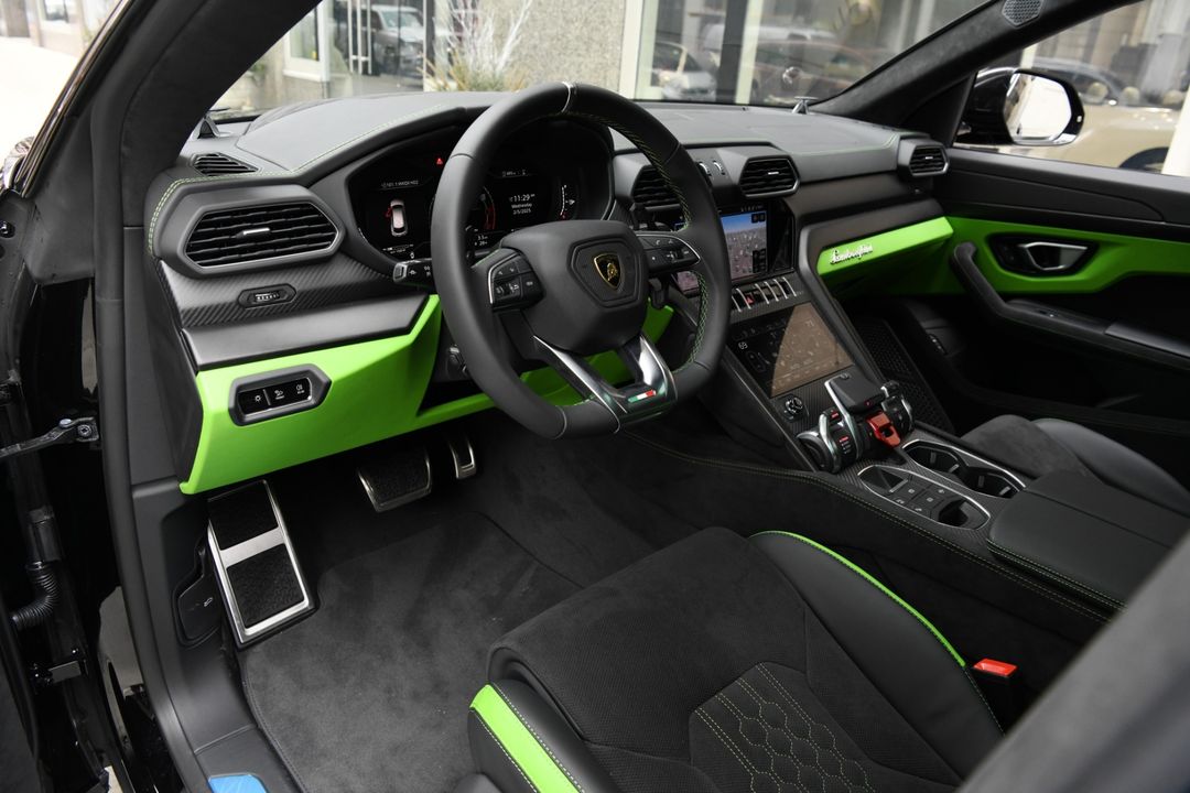 2024 Lamborghini Urus
