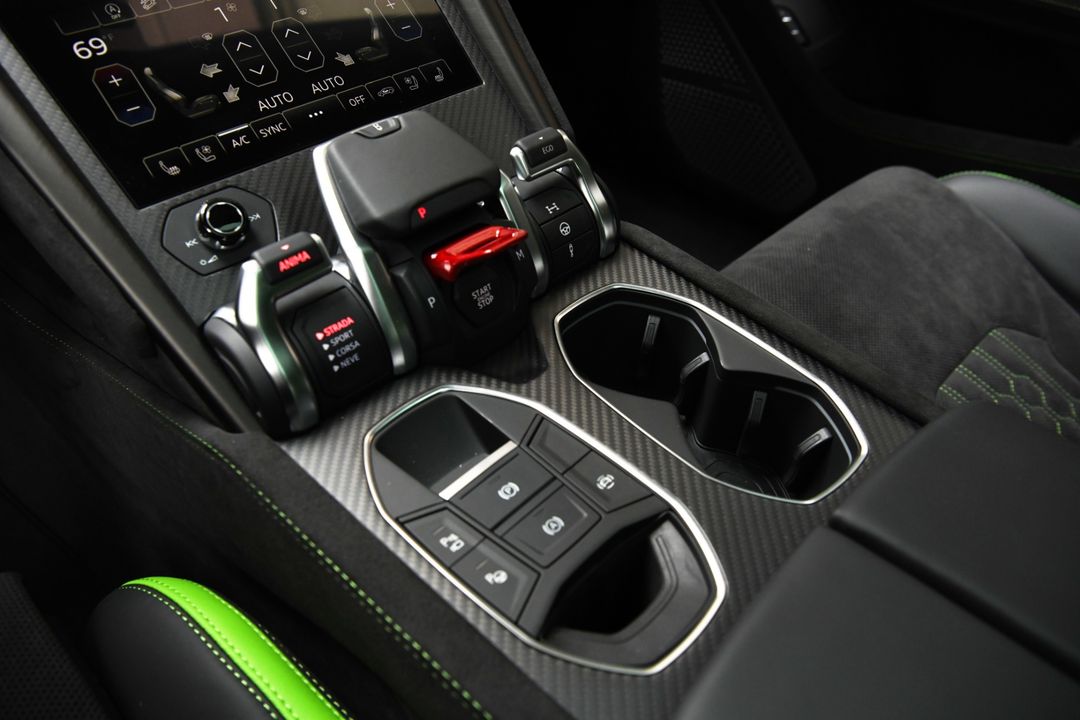 2024 Lamborghini Urus