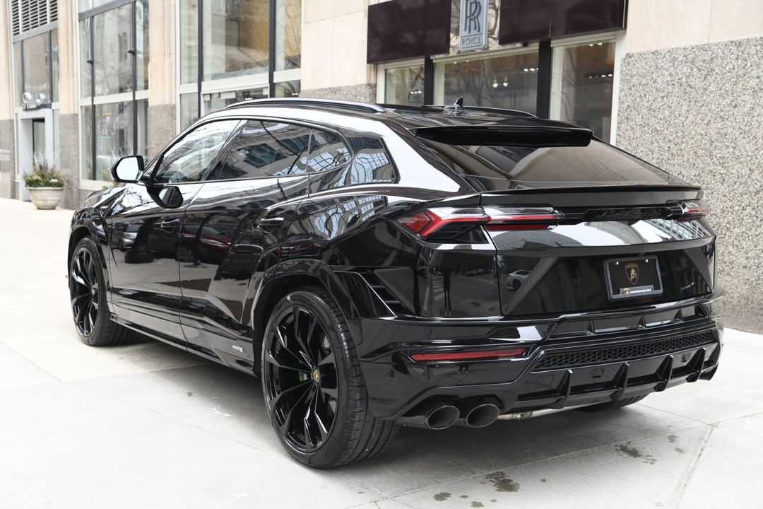2024 Lamborghini Urus