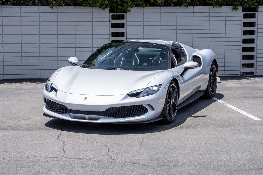 2024 Ferrari 296 GTS