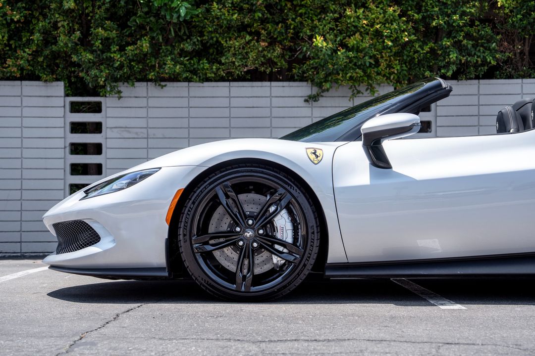 2024 Ferrari 296 GTS