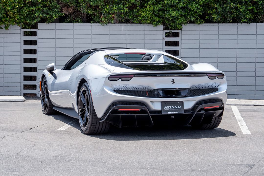 2024 Ferrari 296 GTS