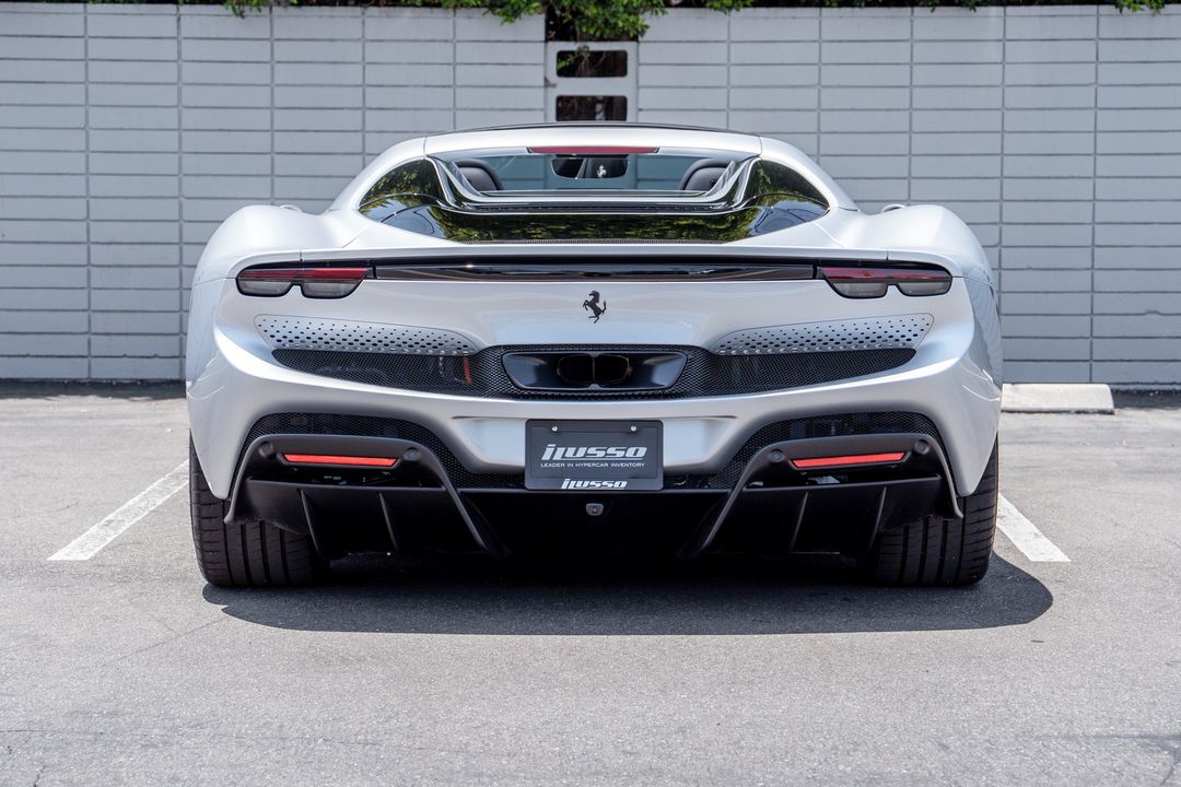 2024 Ferrari 296 GTS