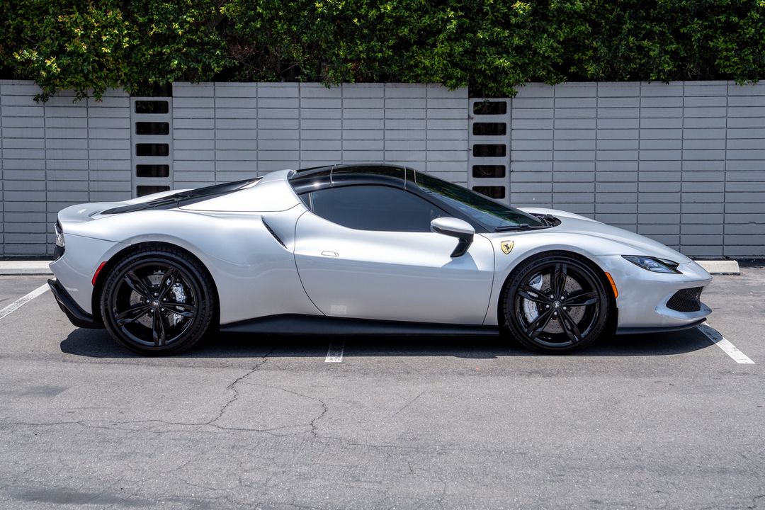 2024 Ferrari 296 GTS