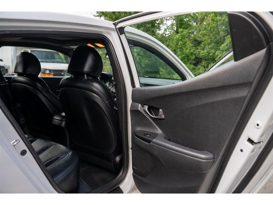 2019 Hyundai Veloster