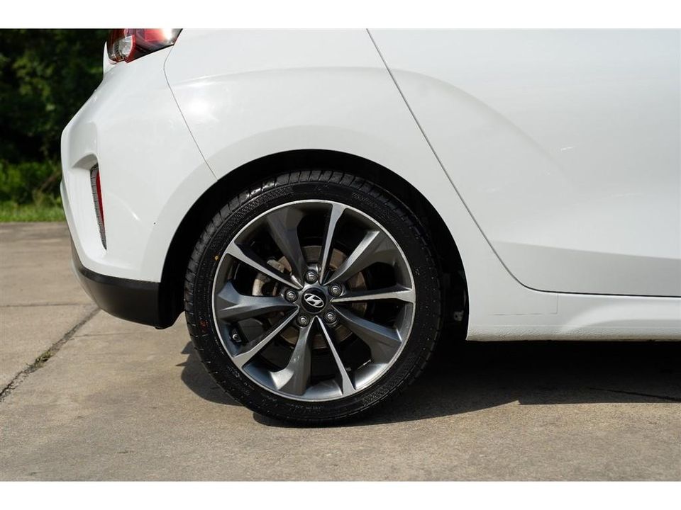 2019 Hyundai Veloster