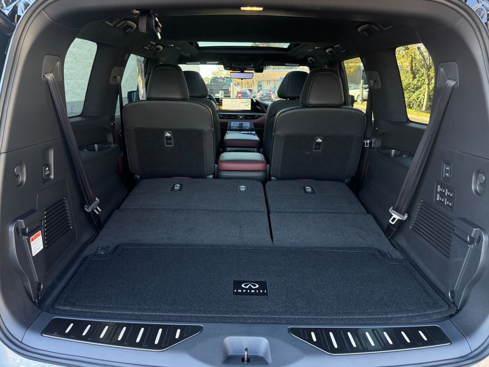2025 INFINITI QX80