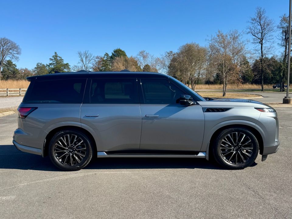 2025 INFINITI QX80