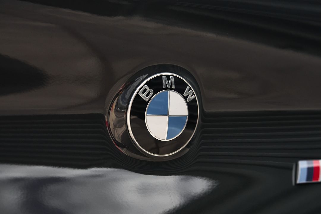 2021 BMW M8