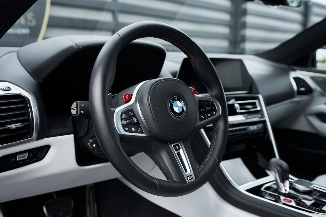 2021 BMW M8